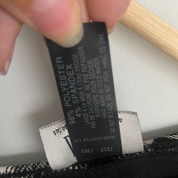 Donna Black & White Floral Lace Overlay Empire Waist V-Neck Midi Dress Size L - Picture 6 of 6